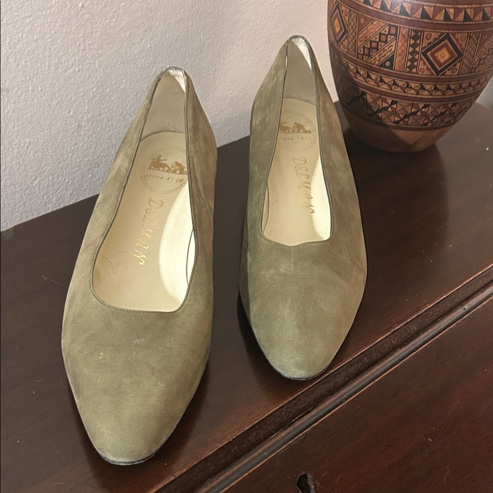 Delman Women's Olive Suede Flats